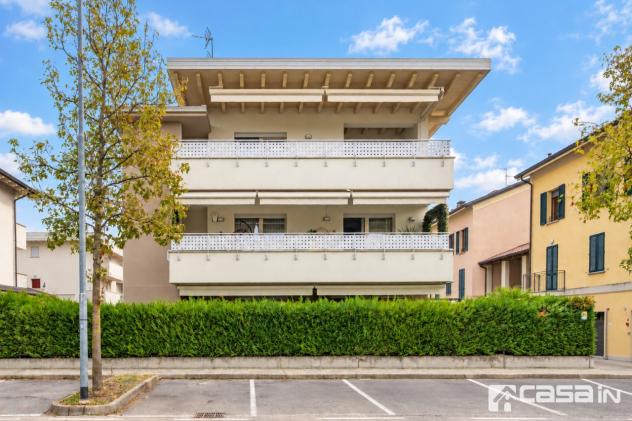 VAPRIO - 3 LOCALI CON TERRAZZO, CANTINA E BOX - TRASFORMABILE IN 4 LOCALI
Zona residenziale Vaprio Sud, in recente mini palazzina di sole 3 unità abit