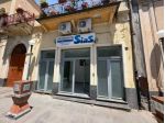 Locale commerciale in affitto a Belpasso