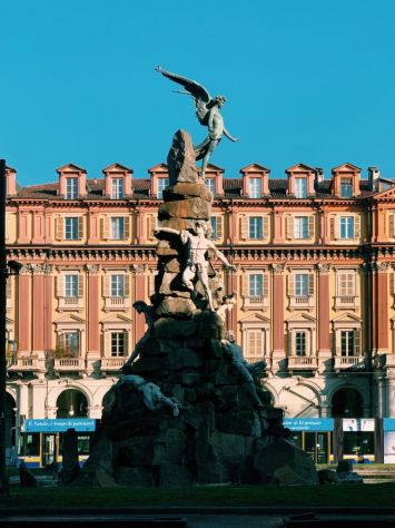 Camera in Zona Piazza Statuto a Torino
