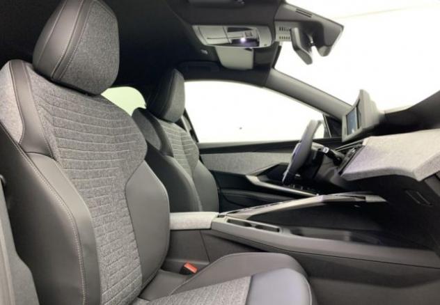 PEUGEOT 5008 1.2 Hybrid 136cv e-DCS6 Allure Pack Navi - 7 Posti rif. 23683755 - Foto 9