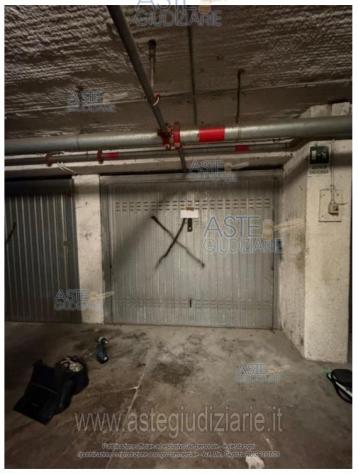 IMMOBILI-IMMOBILE COMMERCIALE-STRADA SAN FAUSTINO n. 155 - Foto 3