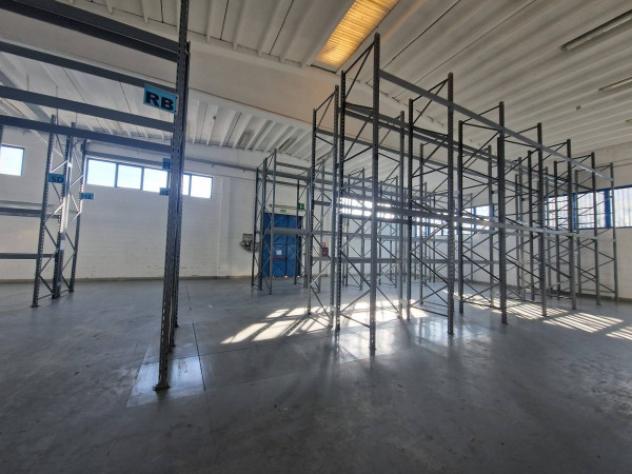 Immobile di 3700 m² con più di 5 locali in vendita a Settimo Milanese - Foto 5