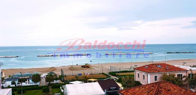 SASSONIA - AMPIO APPARTAMENTO VISTA MARE - Foto 13