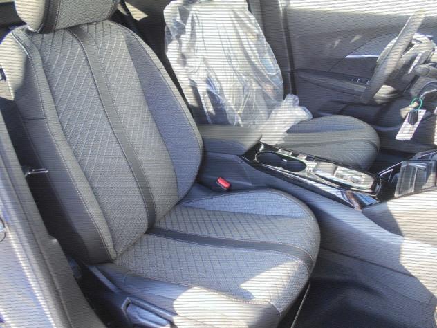 Peugeot 2008 130 Allure Eat8 Promo CBC 5 - Foto 10