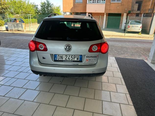 Volkswagen Passat 1.9 TDI/105CV DPF Var. BlueMotion - Foto 7