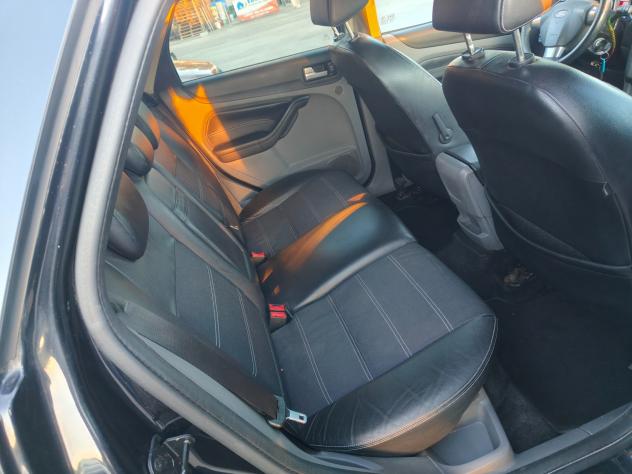 Ford Focus 1.6 TDCi 5p Titanium - Foto 7