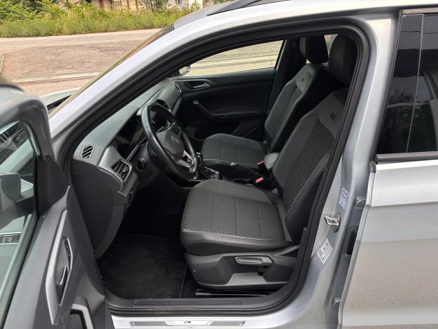 Volkswagen T-Cross 1.0 TSI 110 CV DSG R-Line - Foto 10