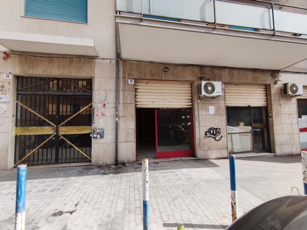 Locale commerciale in affitto a Catania - Foto 2