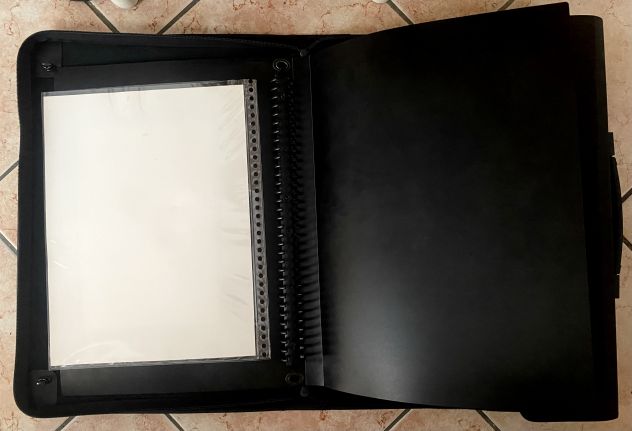 Valigetta portfolio rigida nera antigraffio - Foto 2