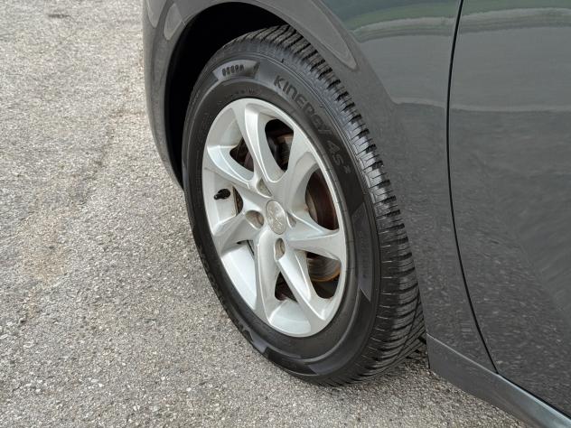 Peugeot 208 1.4 HDi 68 CV 5PT OK NEOPATENTATI - Foto 8