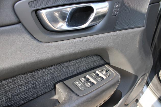 Volvo XC 60 XC60 B4 (d) automatico Core - Foto 8