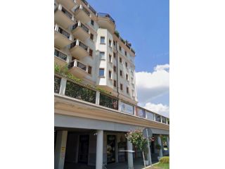 Bilocale con garage e balcone