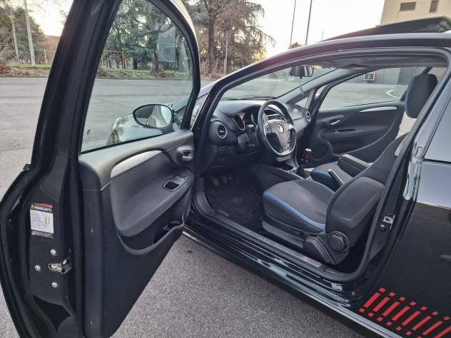 Fiat Punto 1.3 MJT II 75 CV 3 porte Pop - Foto 9