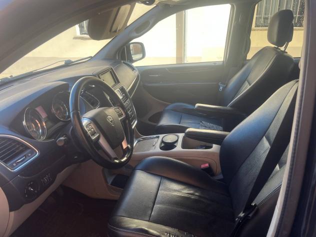 Lancia Voyager 2.8 TD Gold 163 CV Cambio Nuovo - Foto 5
