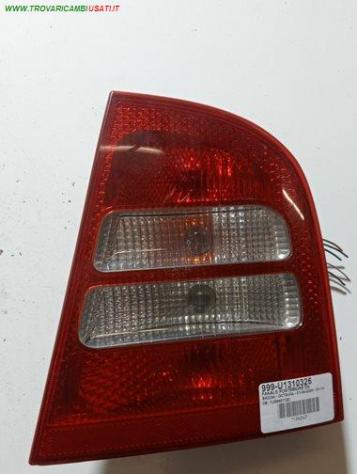 FANALE POSTERIORE DX 999-U1310326 Parti elettriche  Fanaleria  Fanali  Fanale post. dx. SKODA - OCTAVIA - 01-09-2000 - 01-10-2004