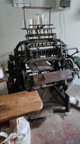 Filo Refe semiautomatica per la rilegatura libri