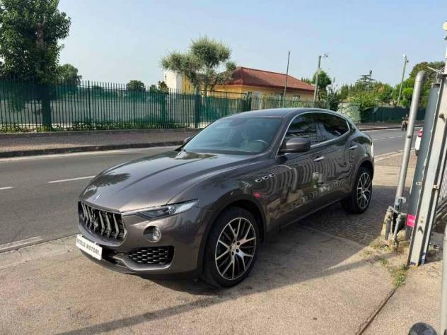 MASERATI LEVANTE 3.0 D 250 CV - Foto 4