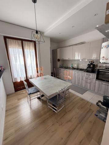 APPARTAMENTO SEMICENTRALE ZONA SCUOLE VASARI - Foto 3