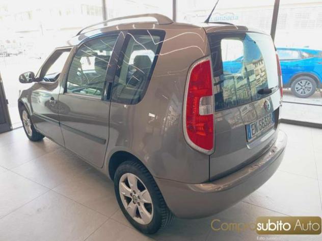 SKODA Roomster 1.2 TDI CR 75CV Active rif. 24104477 - Foto 5