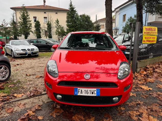 Fiat Punto 1.3 MJT II 75 CV 5 porte Lounge - Foto 2