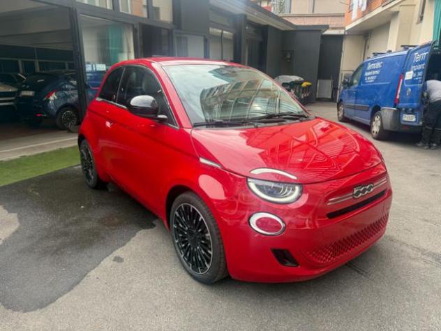 FIAT 500 1.0 Hybrid 65cv Icon + Pack Style Km Zero rif. 24109171 - Foto 3