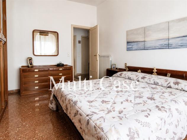 VILLA BIFAMILIARE A POCHI METRI DAL MARE - LIDO DI CAMAIORE (LU) - Foto 16