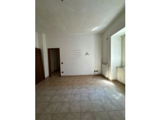 Appartamento in Affitto a Frattamaggiore - Uso Studio Professionale