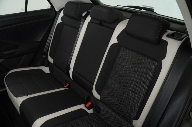 Volkswagen T-Roc 1.6 TDI Advanced 115CV - Foto 10