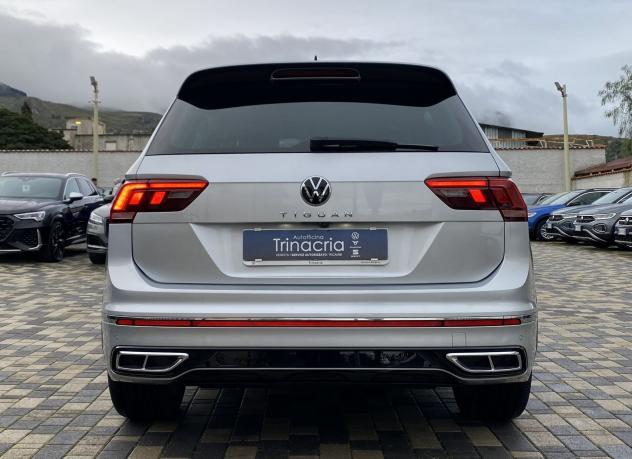 Volkswagen Tiguan R-Line 2.0 TDI 150 CV DSG - Foto 5