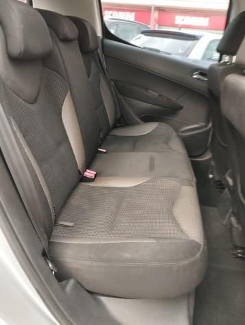 Peugeot 308 1.6 HDi 110CV 3p. Tecno (5 Marce) - Foto 9