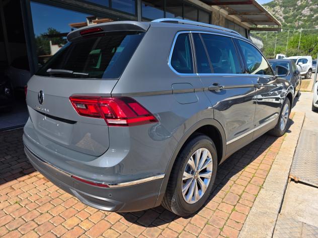 Volkswagen Tiguan 2.0 TDI 150 CV SCR DSG Elegance - Foto 4