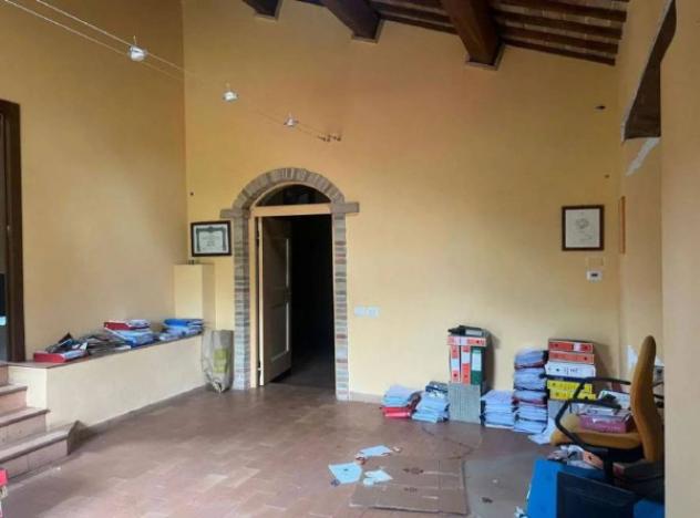 Immobile in asta di 214 m² con più di 5 locali in vendita a San Severino Marche - Foto 6