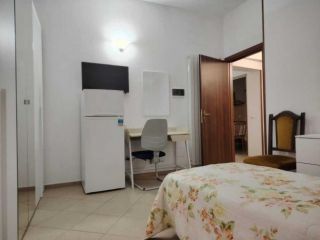 Stanza in appartamento in affitto a Novara