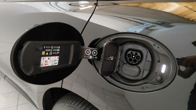 Jaguar F-Pace 2.0 PHEV 404 CV AWD R-Dynamic Black IVA ESPOSTA - Foto 10