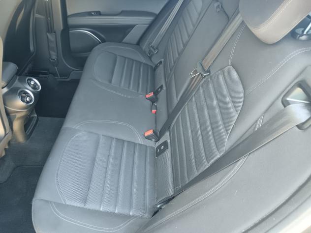 Alfa Romeo Stelvio 2.2 Turbodiesel 190 CV AT8 Q4 Business - Foto 5