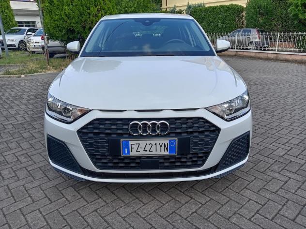 Audi A1 1.0 TFSI 70kW Ultra Admired - Foto 6