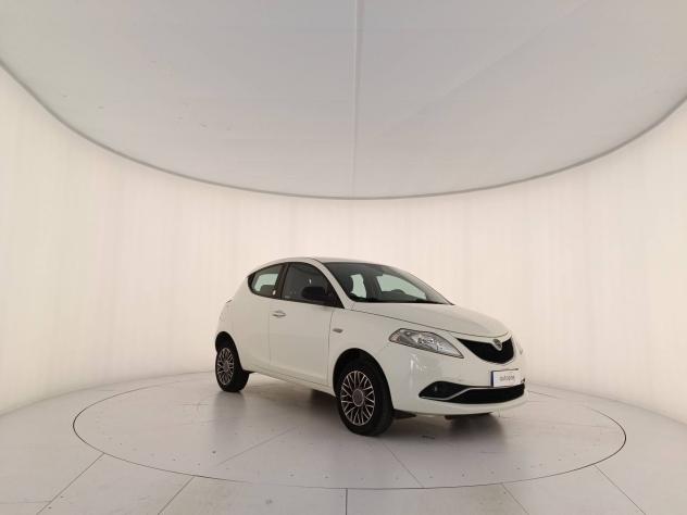Lancia Ypsilon III 2015 0.9 t.air Silver ecochic metano 80cv - Foto 3