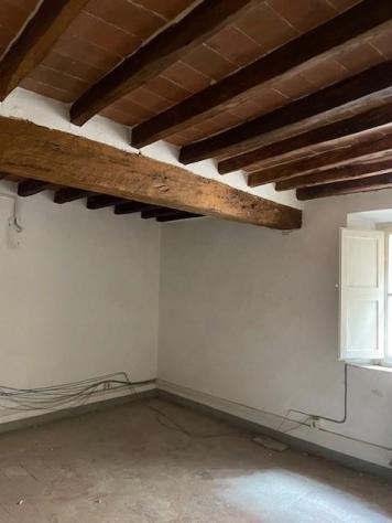 APPARTAMENTO DA RISTRUTTURARE - Foto 7