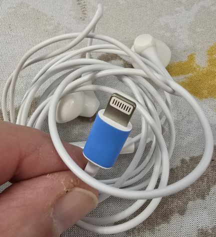 Apple Earpods compatibili con connettore lightning ergonomici - Foto 3