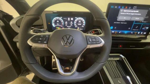 Volkswagen T-Roc 1.5 etsi R-Line 150cv dsg - Foto 9