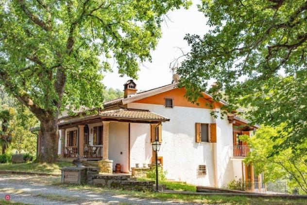 Villa in Vendita in serricciolo a Aulla