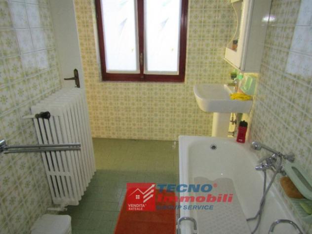 Casa indipendente di 110 m² con 5 locali in vendita a Front - Foto 7