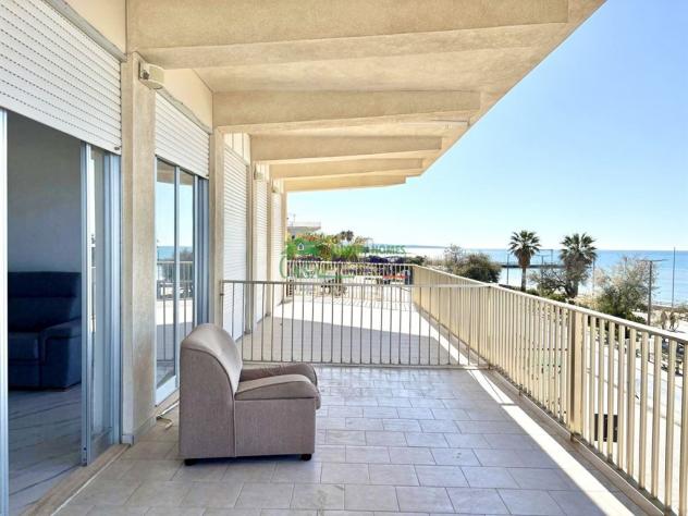 APPARTAMENTO CON TERRAZZO FRONTE MARE – MARINA DI RAGUSA - Foto 9