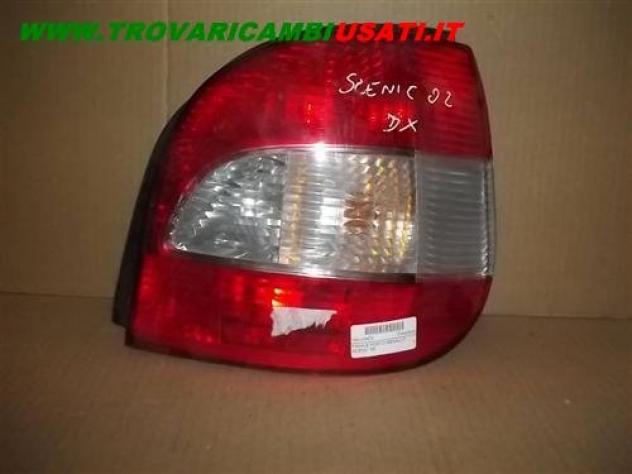 FANALE POST.D.RENAULT SCENIC '99  Parti elettriche  Fanaleria  Fanali  Fanale post. sx. RENAULT - MEGANE 5p / Coach / Classic / SW / Scenic - 01-04