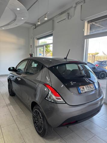 Lancia Ypsilon 1.0 FireFly 5 porte S&S Hybrid Gold - Foto 6
