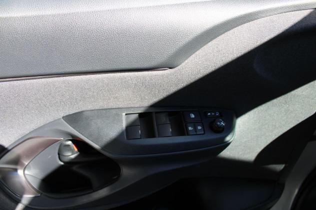 Toyota Yaris Cross 1.5 Hybrid GR SPORT - Foto 10