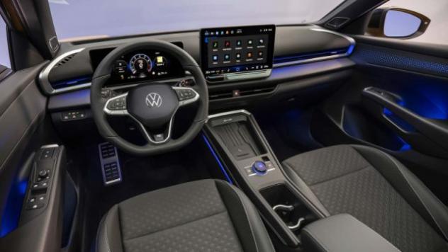 VOLKSWAGEN T-Roc 1.5 eTSI ACT DSG Life rif. 24050602 - Foto 7