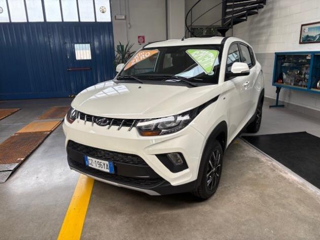 Mahindra KUV100 K8