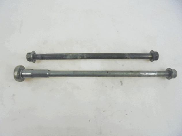 SET PERNI SUPPORTO MOTORE KAWASAKI NINJA 600 ZX-6R ( 2007 - 2008 ) 921511915 921531690 ENGINE HOLDER AXLES SET CON DIFETTO - Foto 2