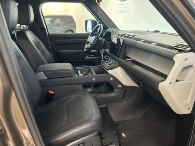 LAND ROVER Defender 110 3.0D I6 200 CV AWD Auto SE rif. 23692997 - Foto 10